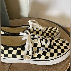 Vans authentic shoe